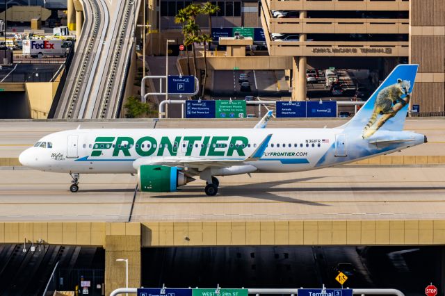 Airbus A320neo (N361FR) - Frontier Airlines A320 neo "Wylie the Coati" taxiing at PHX on 12/16/22. Taken with a Canon R7 and Tamron 70-200 G2 lens.