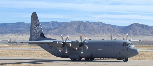 Lockheed C-130 Hercules (13-0614)