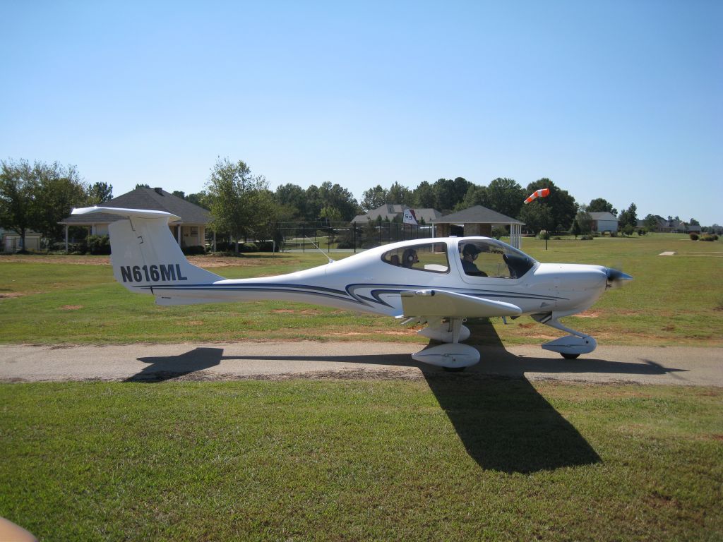 Diamond Star (N616ML)
