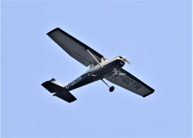 Cessna 152 (C-GCTR) - C-GCTR Cessna 152 Cargair Ltee survolant la ville de Lavaltrie QC. le 23-10-2022 à 16:19
