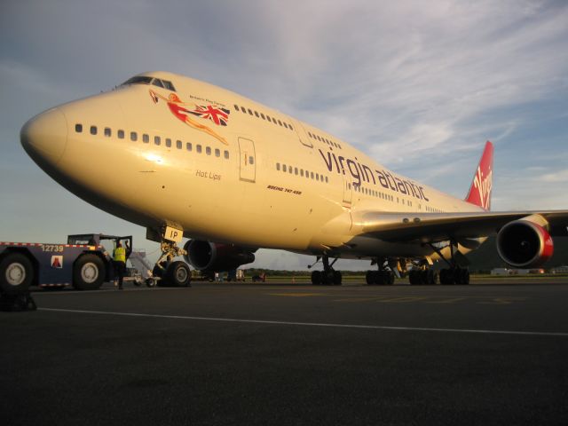 Boeing 747-400 (G-VLIP)