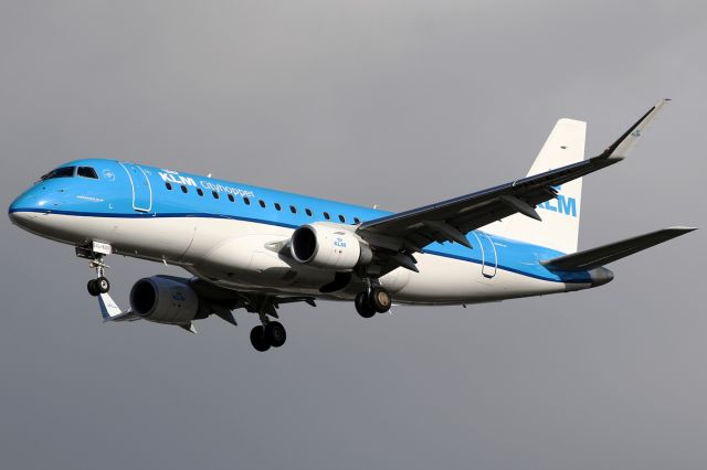 Embraer 170/175 (PH-EXL)