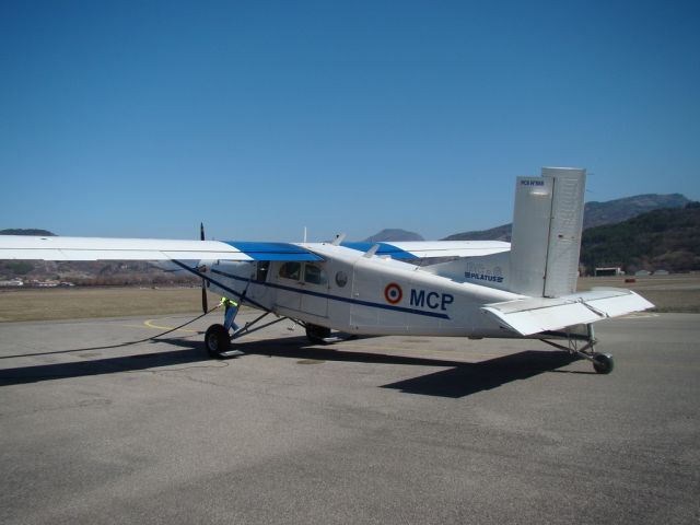 MCP — - FRENCH ARMY PLANE FOR PARACHUTISTS