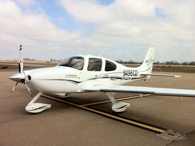 Cirrus SR-22 (N496CD)