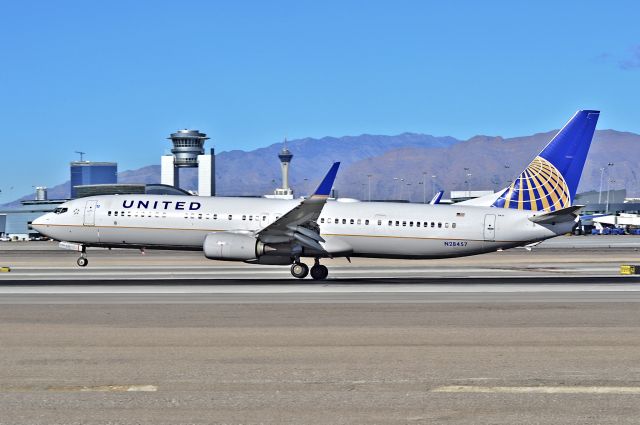 Boeing 737-900 (N28457) - N28457 United Airlines 2012 Boeing 737-924ER - cn 41744 / ln 4182 - McCarran International Airport, Las Vegas - December 4, 2013br /TDelCoro