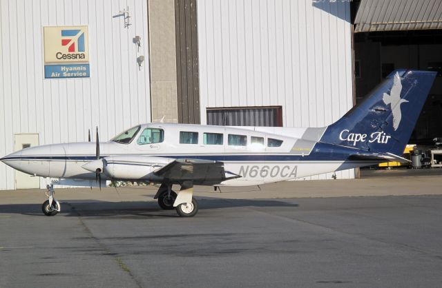 Cessna 402 (N660CA)