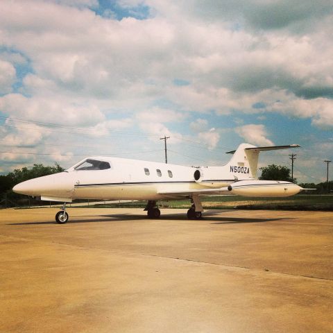 Learjet 35 (N500ZA)