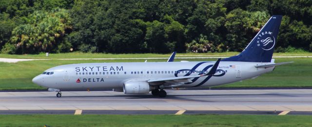 Boeing 737-800 (N3755D) - Delta Flight 2364 on the takeoff roll for JFK. One of the few special Skyteam liveries in the fleet!