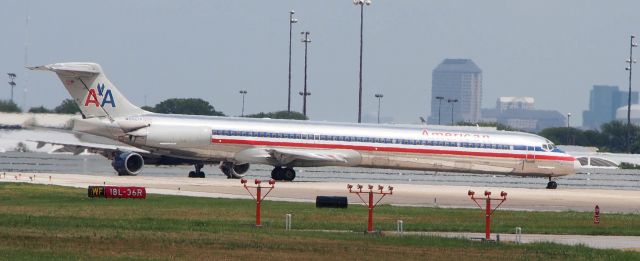 McDonnell Douglas MD-80 (N9621A)