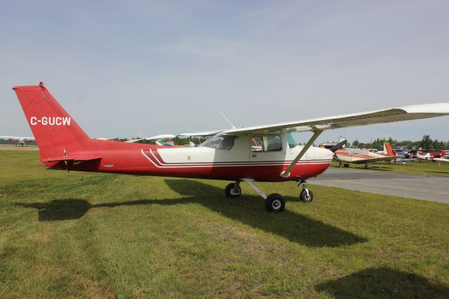 Cessna Commuter (C-GUCW) - C-GUCW Cessna 152 RVA Aéroport de Sherbrooke QC. CYSC 16-06-2018.