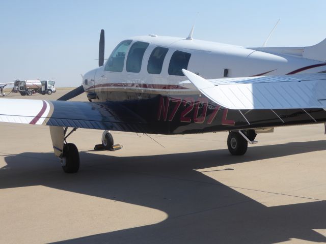 Beechcraft Bonanza (36) (N7207L)