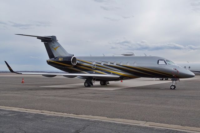 Embraer Legacy 550 (N1Y)