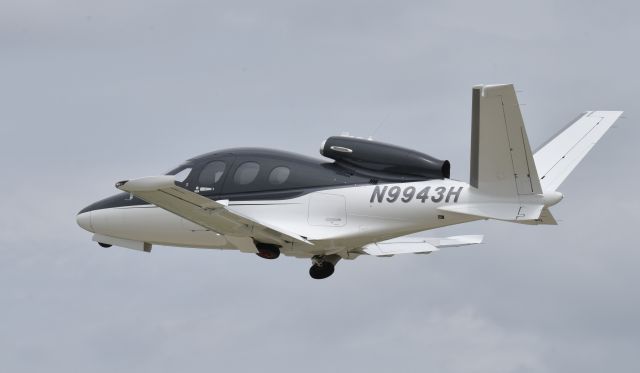 Cirrus Vision SF50 (N9943H) - Airventure 2017