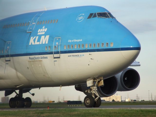 Boeing 747-400 (PH-BFB)