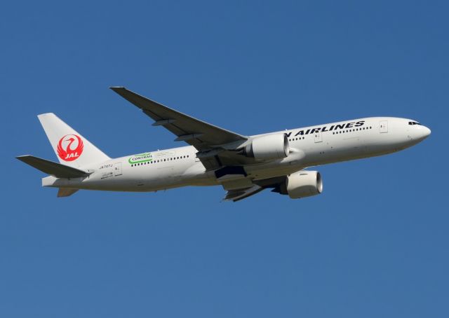 Boeing 777-200 (JA707J)