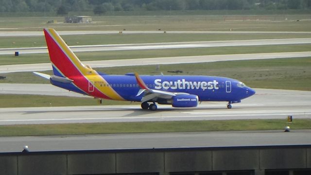 Boeing 737-700 (N7881A) - A Southwest 737-700 just arriving. Date - Sep 19, 2020