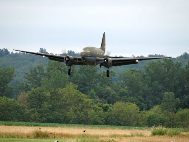 CURTISS Commando (N78774) - 1944 C-46F