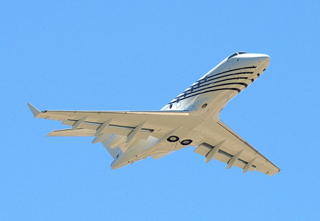 Bombardier Challenger 300 (N60SB)