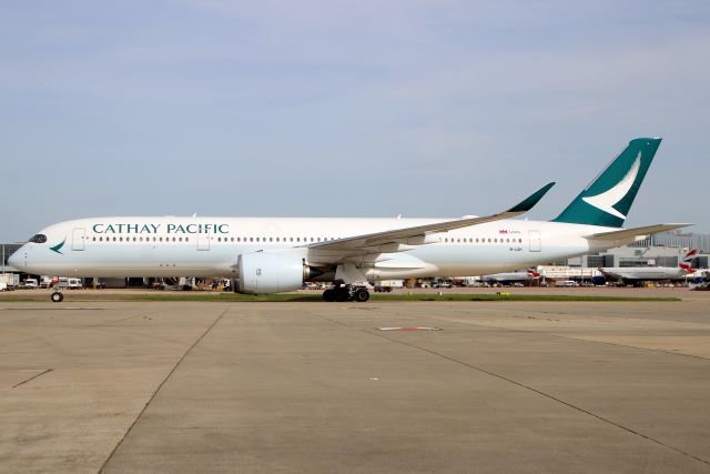 Airbus A350-900 (B-LQH) - Taxiing to Stand 340 on 13-Apr-24 operating flight CPA257 from VHHH.