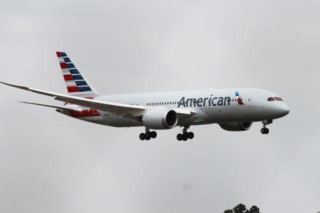 Boeing 787-8 (N800AN) - Seen on final approach into East Texas Regional Airport for touch n go practice. 