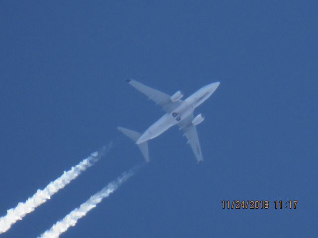 Boeing 737-700 (C-GWJG)
