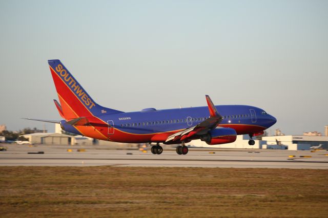 Boeing 737-800 (N458WN)