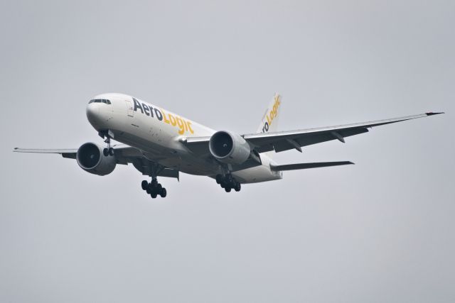 BOEING 777-200LR (D-AALA)