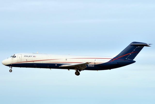 McDonnell Douglas DC-9-30 (N208US) - USA Jet 208 arriving from Detroit 