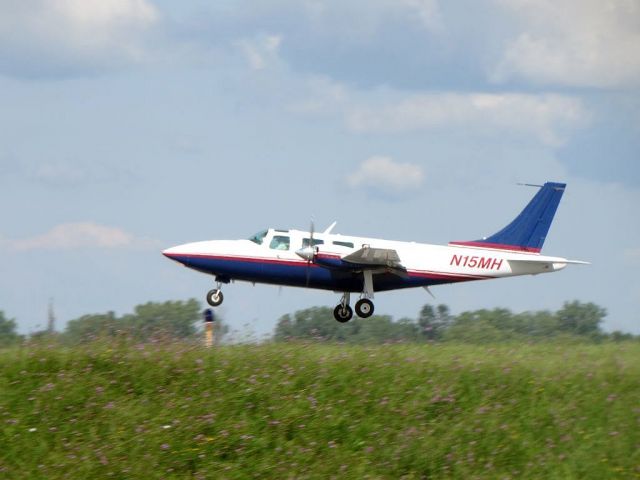 Piper Aerostar (N15MH)