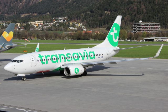 Boeing 737-700 (PH-XRC)