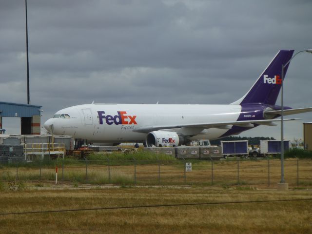 Airbus A300F4-600 (N403FE)