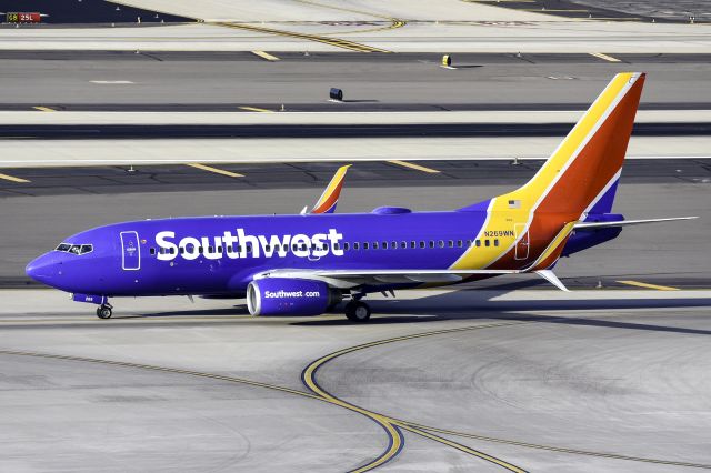 Boeing 737-700 (N269WN)