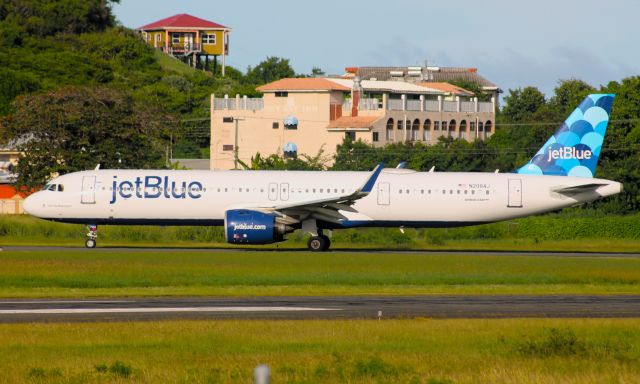 Airbus A321neo (N2084J)