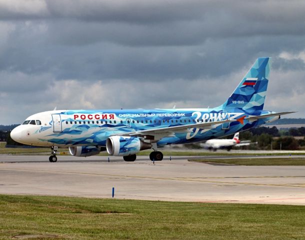 Airbus A319 (VQ-BAS)