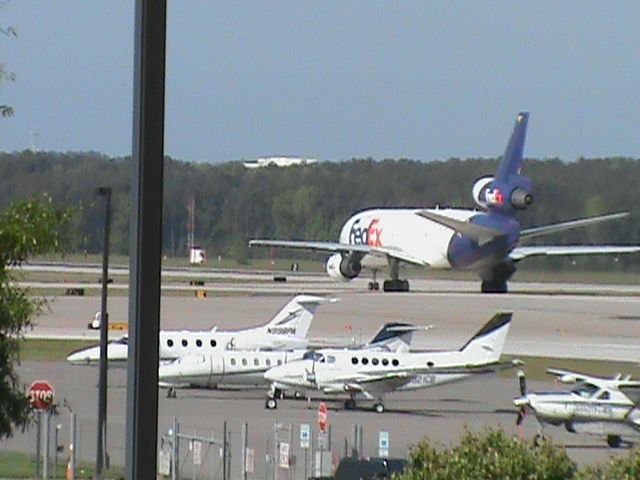 McDonnell Douglas DC-10 (N567FE)