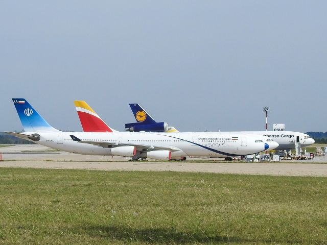 Airbus A340-300 (EP-DAA)