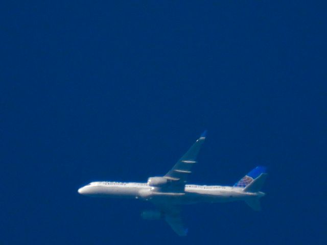 Boeing 757-200 (N14107)