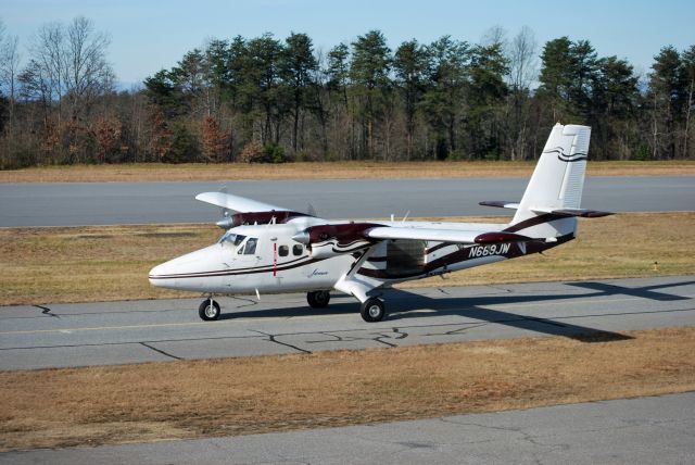 De Havilland Canada Twin Otter (N669JW)
