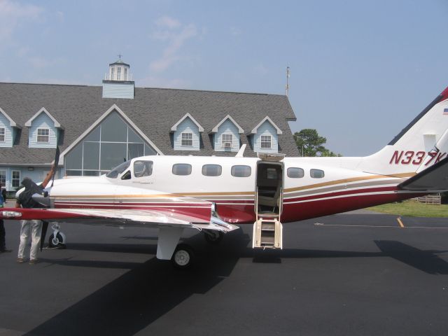 Cessna Conquest 2 (N337KC)