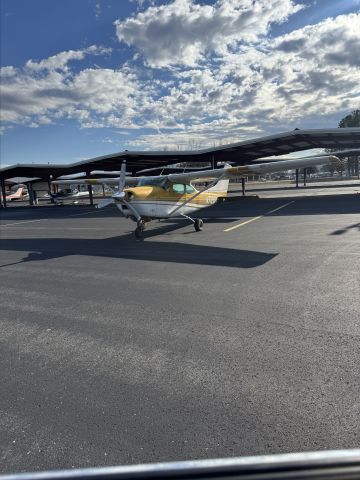 Cessna Skylane (N71204)