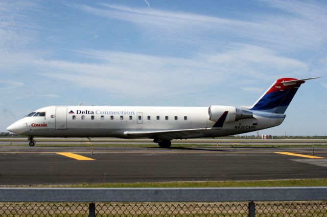 Canadair Regional Jet CRJ-100 (N430CA) - 22-Jul-07