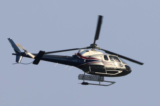 C-FPHY — - C-FPHY Aerospatial AS-350-BA. Héli Inter Inc. Survolant la ville de Lavaltrie QC. le 04-06-2024 à 07:27.