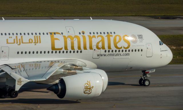 Airbus A380-800 (A6-EUU)