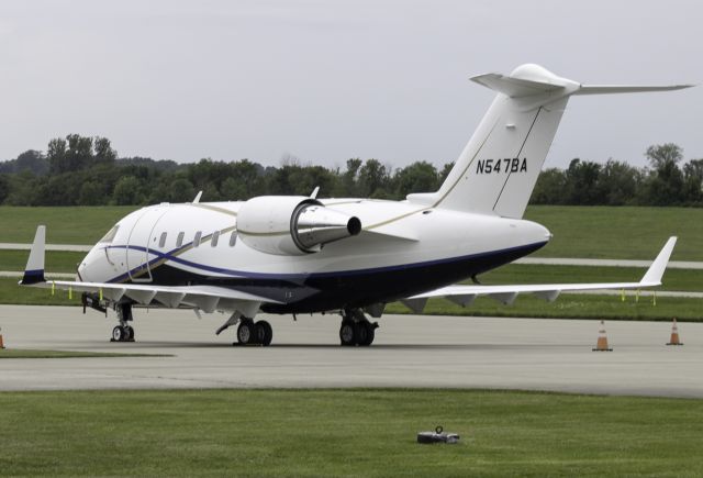 Canadair Challenger (N547BA)