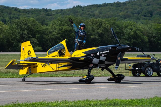 EXTRA EA-300 (N821MG) - Mike Goulian waving to the crowd at the 2024 New York Airshow 