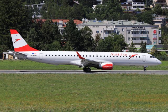 EMBRAER 195 (OE-LWG)