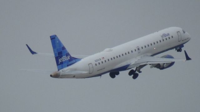 Embraer ERJ-190 (N284JB) - Taken March 19, 2015.