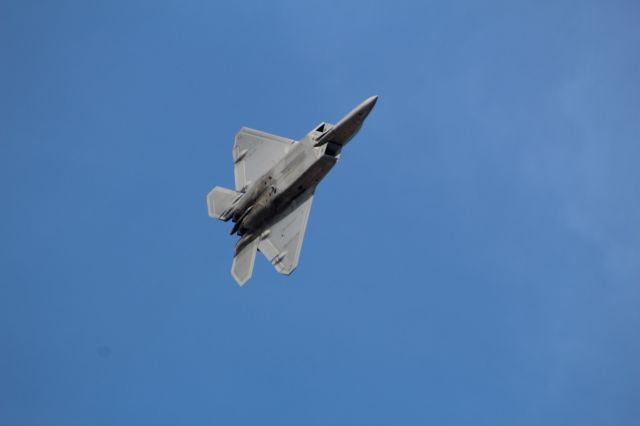 Lockheed F-22 Raptor — - f-22 showing off in Tulsabr /Photo creds: tulsa.aviation 