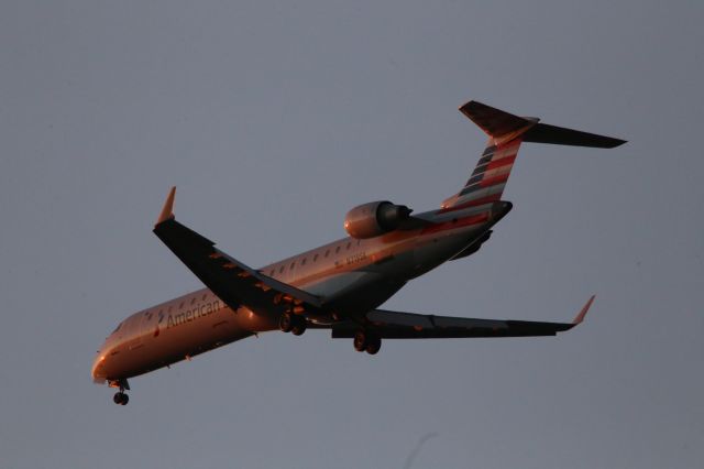 Canadair Regional Jet CRJ-700 (N719SK)