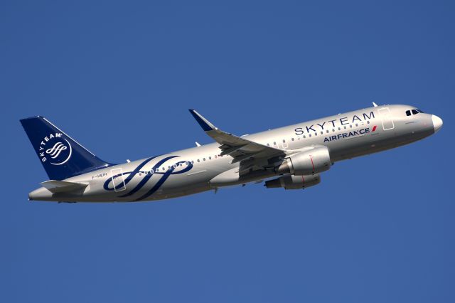 Airbus A320 (F-HEPI) - Madrid Barajas - LEMD, Spainbr /04/05/2018br /OpenDAY-EstévezR